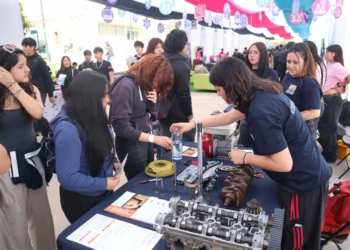 Más de dos mil asistentes visitaron Expotec 2025 en la USM