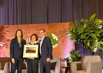 Julia Miranda recibe en Washington D.C. el Nature’s Advocate Award, el máximo examen global de The Nature Conservancy