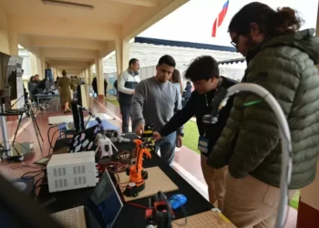 Armada lidera el principal encuentro de innovación dual en Chile: Innovapolinav 2025