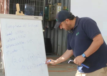 Agricultores se capacitan en eficiencia de equipos de riego