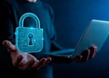 Auge de la ciberdefensa corporativa: 4 de cada 10 directores de TI lo consideran su central preocupación