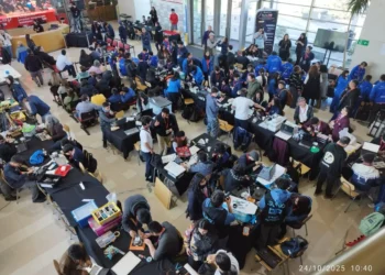docentees de regiones dominan en la octava fecha del Torneo de Robótica docente en Concepción