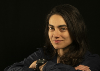 Ella es Tamara Klink, la primera latina en recorrer el peligroso paso noroeste del Ártico sola